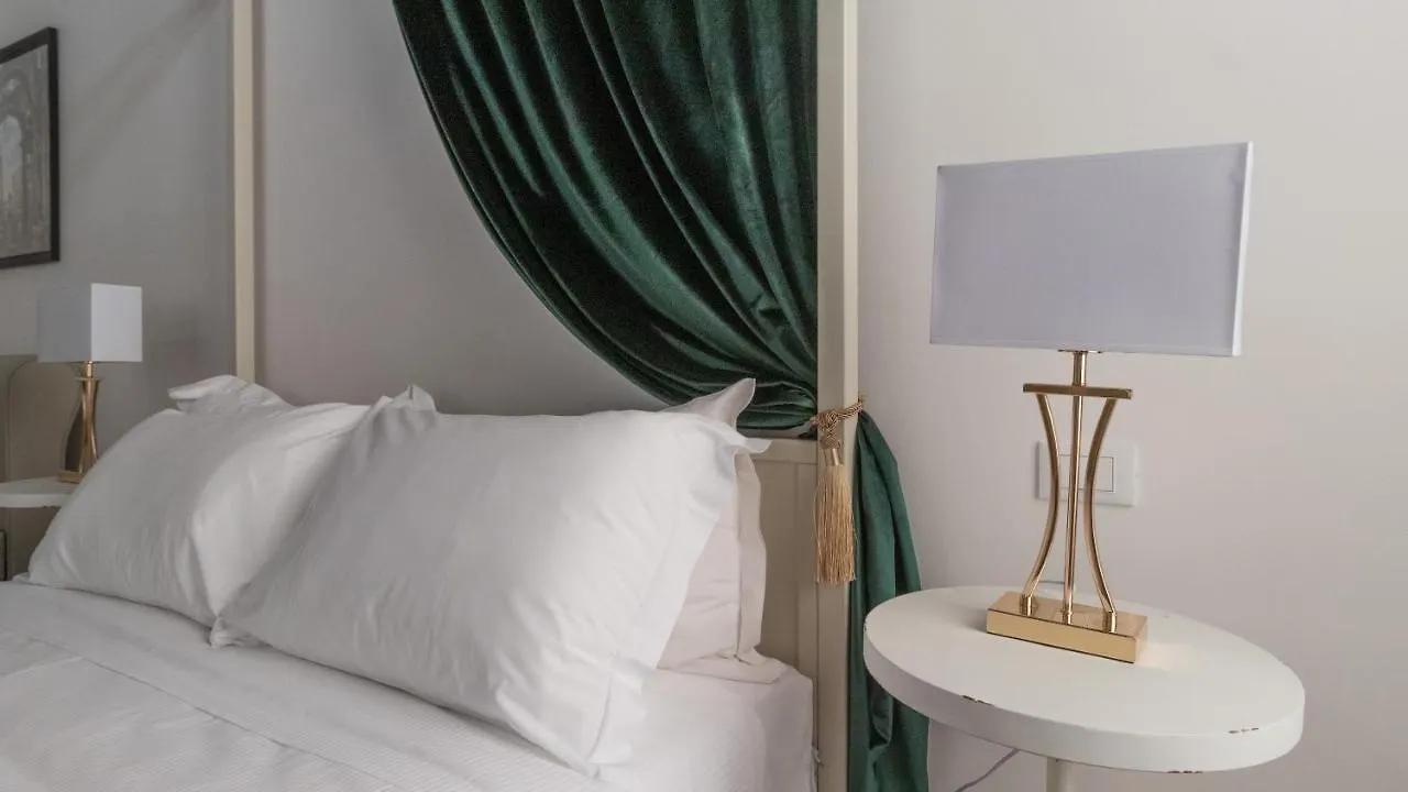 Italianway - Barberini Elegantia Apartments Roma