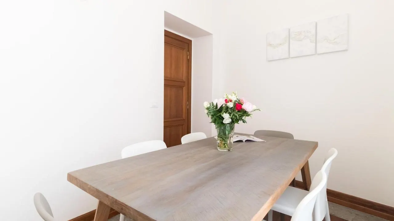 Italianway - Barberini Elegantia Apartments Roma