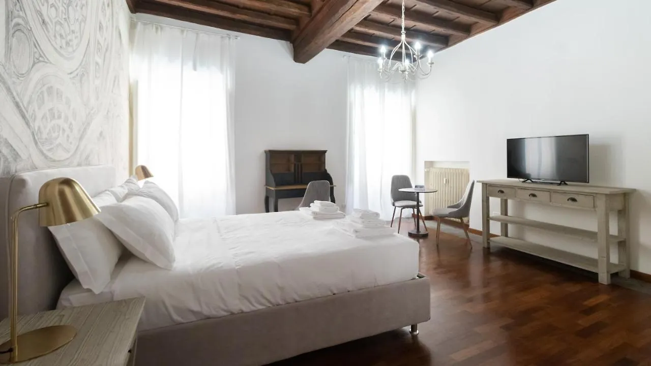 Italianway - Barberini Elegantia Apartments Roma 0*, Rome Italy