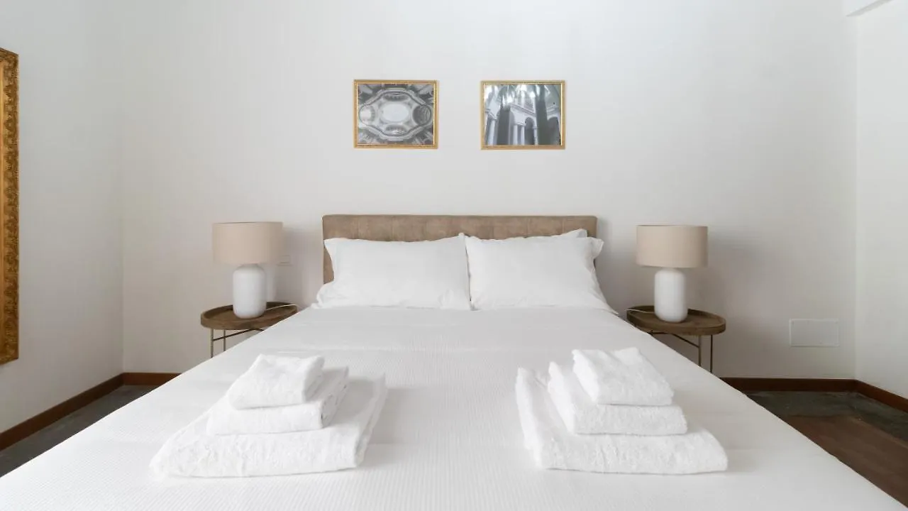 Italianway - Barberini Elegantia Apartments Roma Italy