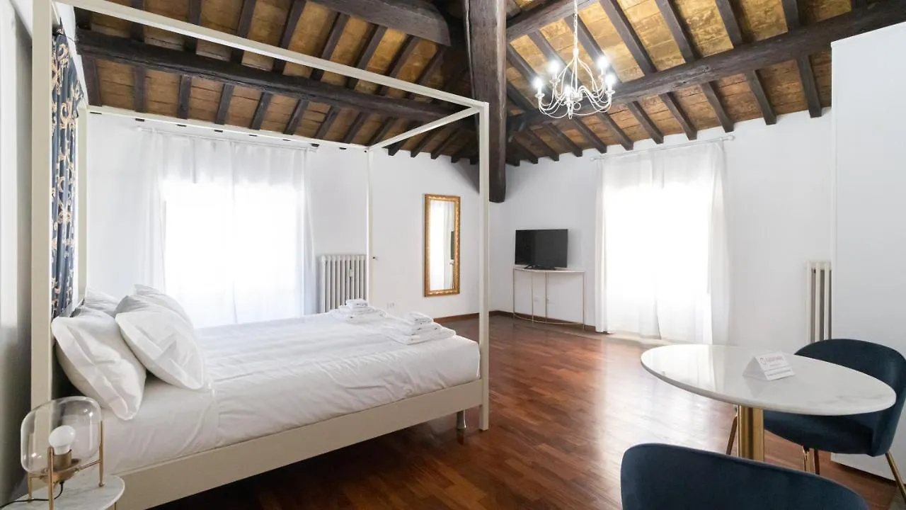 Italianway - Barberini Elegantia Apartments Roma