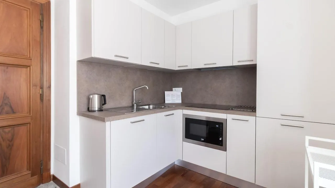 Italianway - Barberini Elegantia Apartments Roma