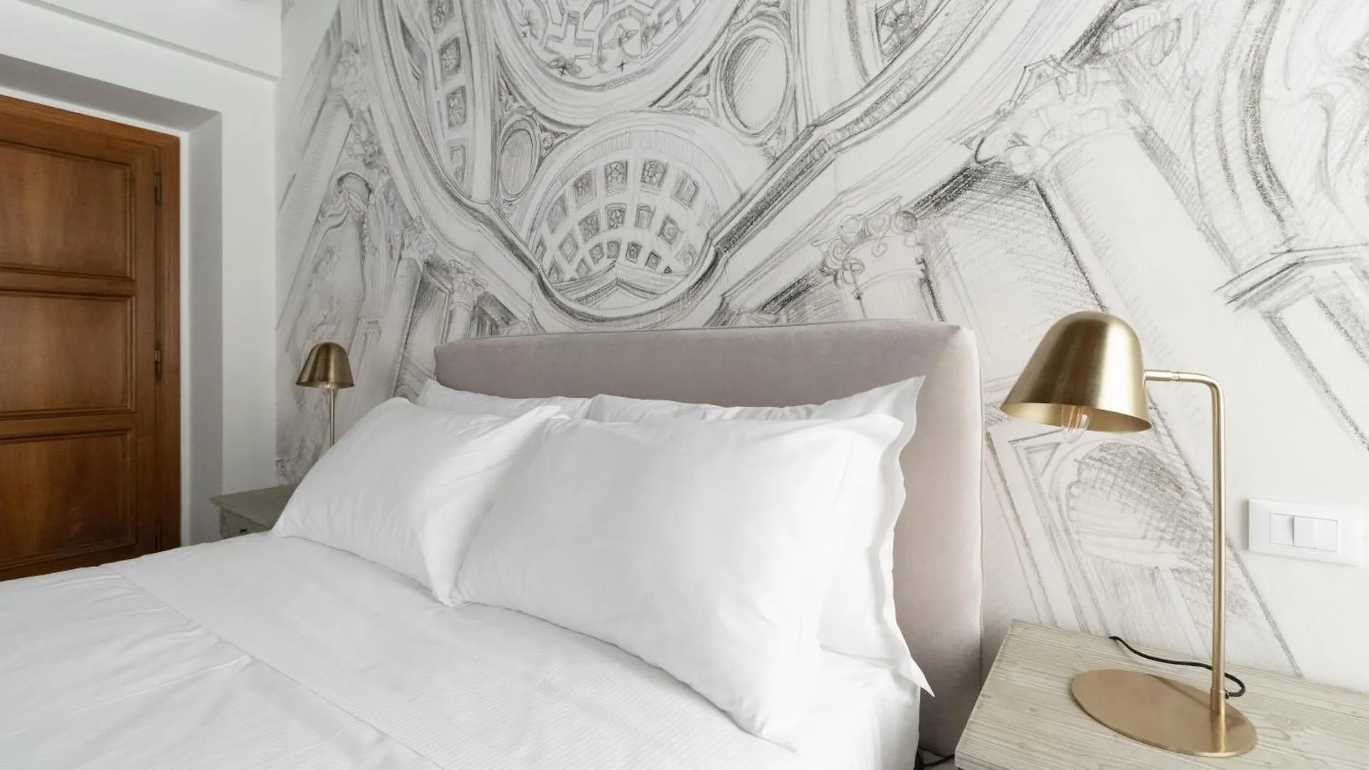 Italianway - Barberini Elegantia Apartments Roma